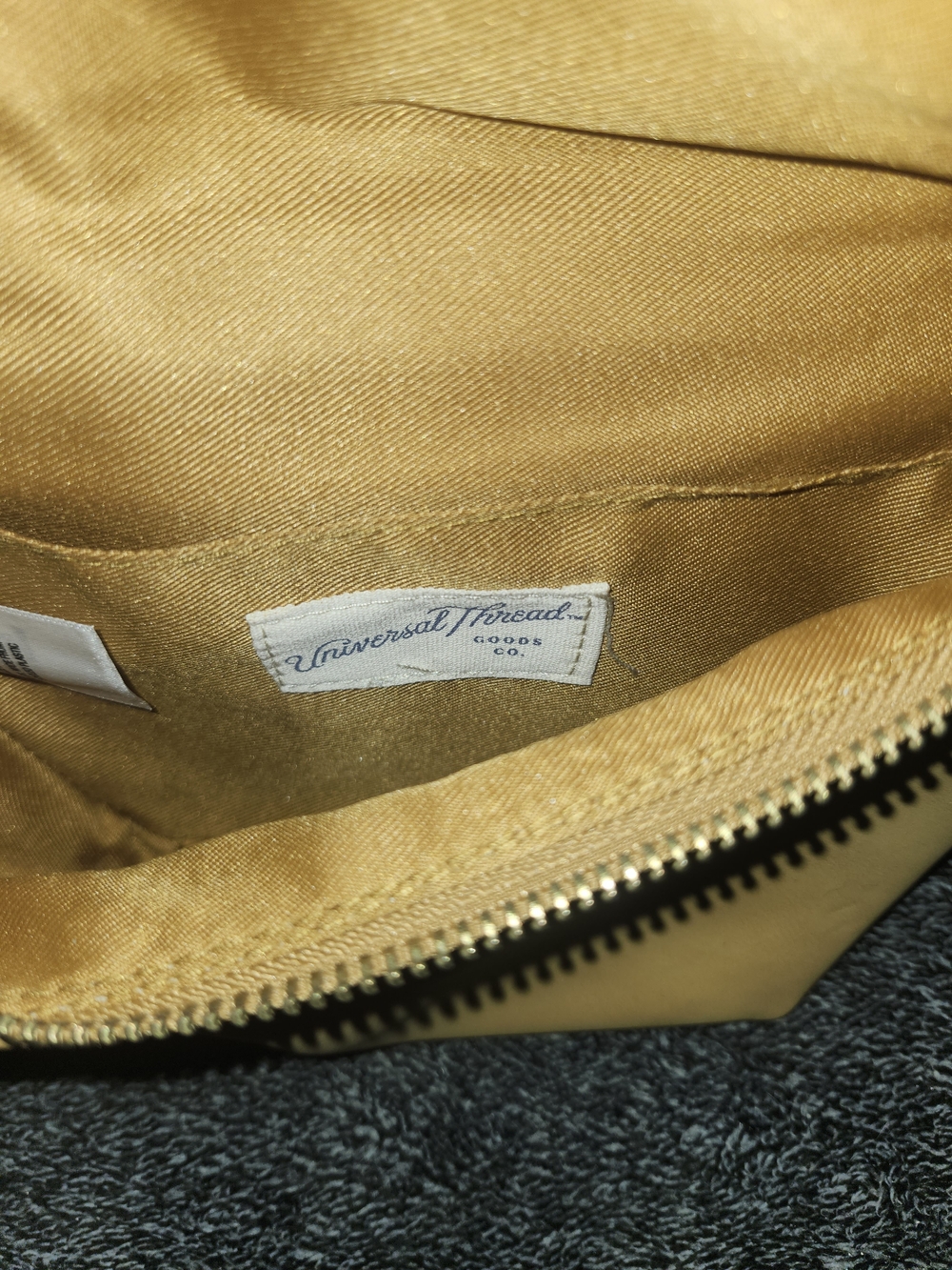 🔥Handbag BUNDLE 🔥 - Picture 12 of 16